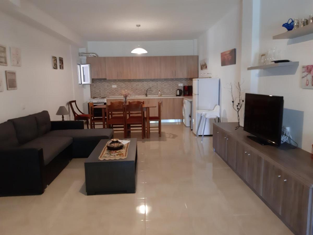 Maria Lemoni Swimming Pool Apartment Неа-Скиони Экстерьер фото