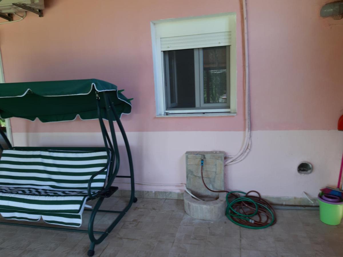 Maria Lemoni Swimming Pool Apartment Неа-Скиони Экстерьер фото