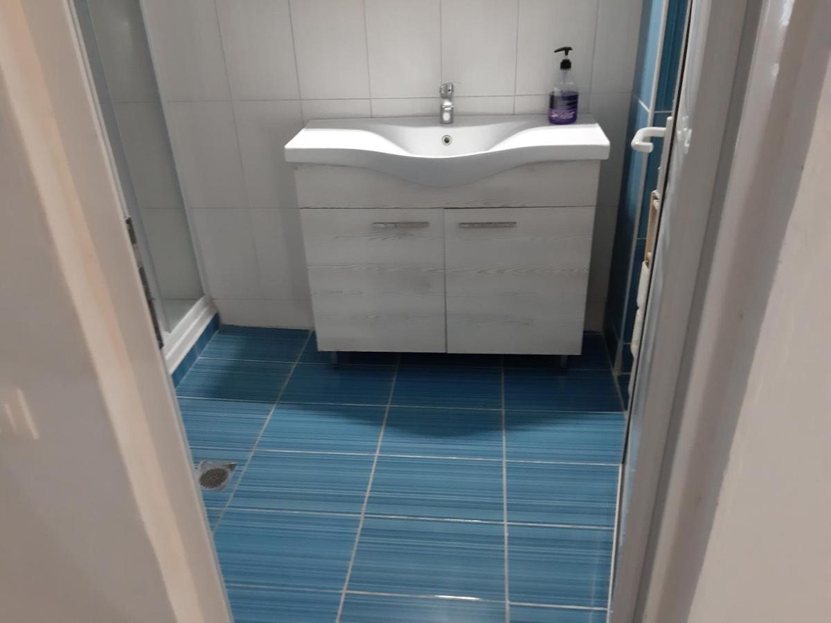 Maria Lemoni Swimming Pool Apartment Неа-Скиони Экстерьер фото