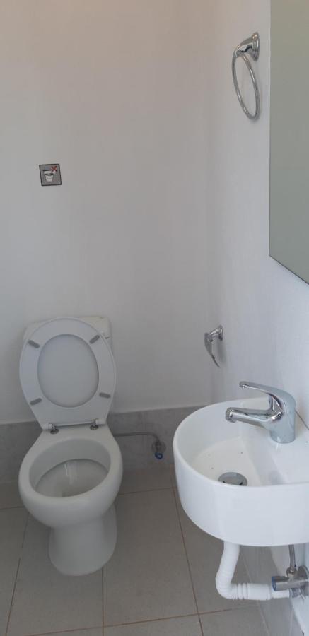 Maria Lemoni Swimming Pool Apartment Неа-Скиони Экстерьер фото