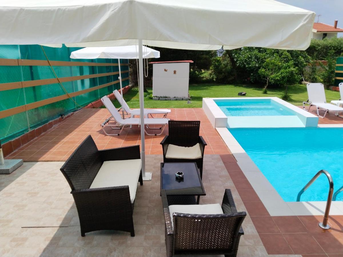 Maria Lemoni Swimming Pool Apartment Неа-Скиони Экстерьер фото