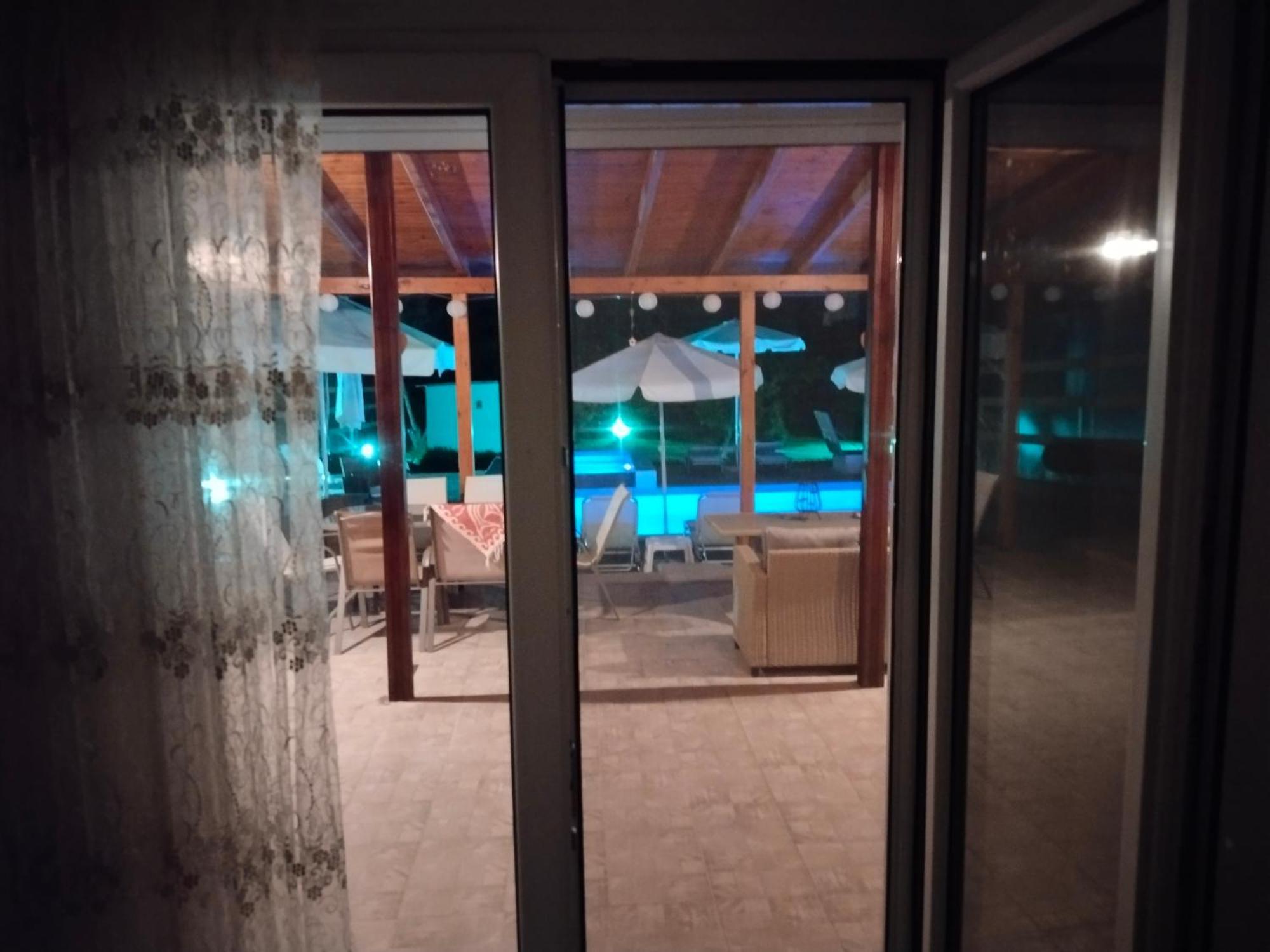 Maria Lemoni Swimming Pool Apartment Неа-Скиони Экстерьер фото